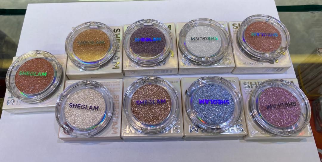 سایه چشم Enigma sparkly eyeshadow